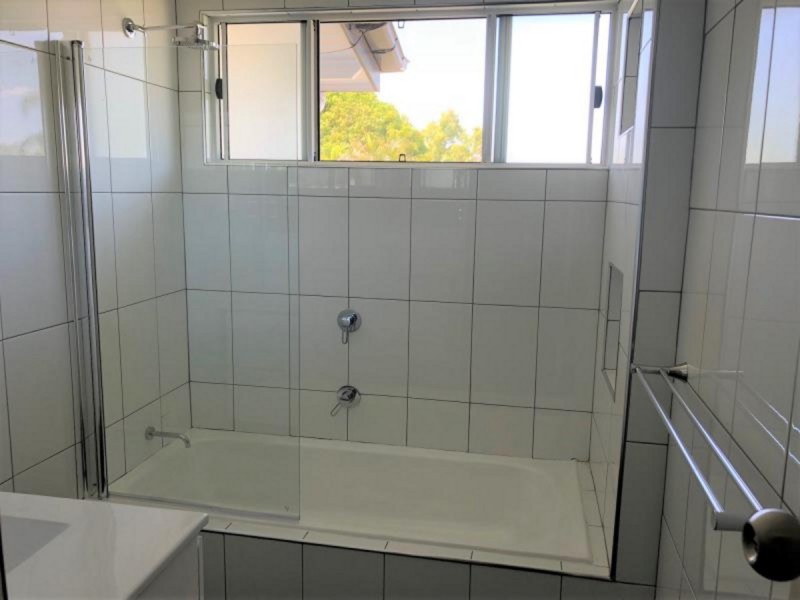 208 Earl Street, Berserker QLD 4701